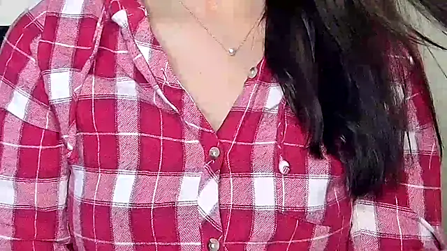 Naina_For_You webcam