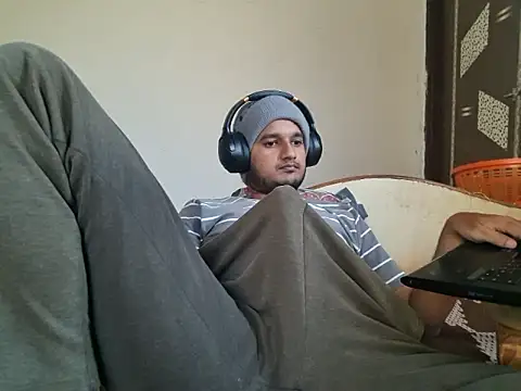 young-hairy-jon webcam