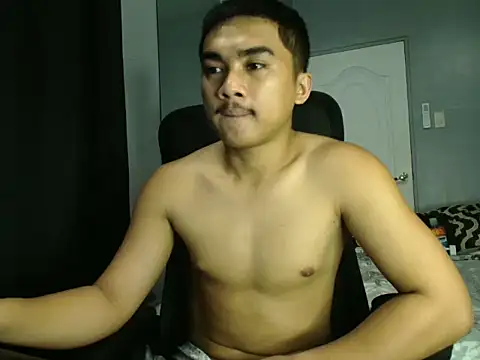 pinoyAdrianneXXX webcam
