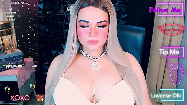 xHugeHarleySelfsuckerx webcam