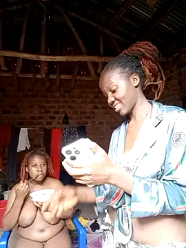 Black_juicy24 webcam