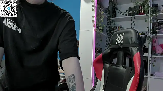 Holy_Mistress_S webcam