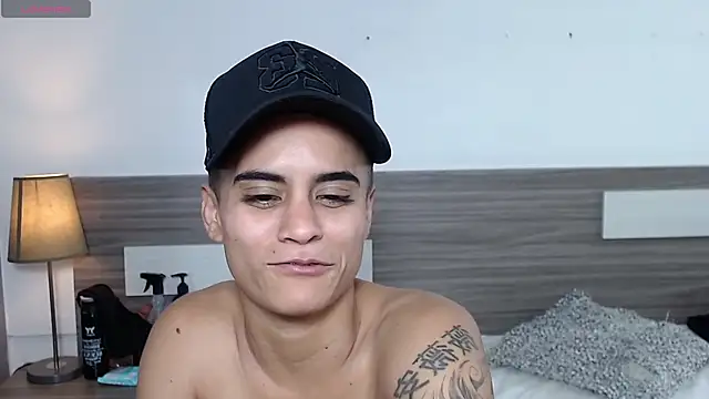 Liiamthompson webcam