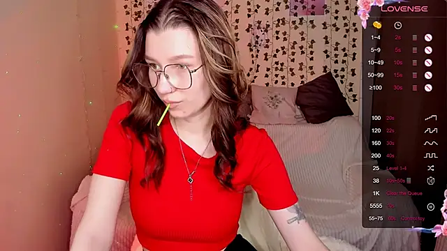LinaBlossom_ webcam