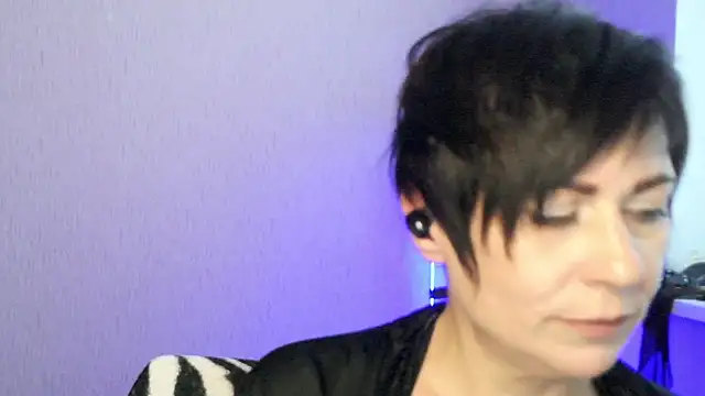 Ashley_Brookss webcam