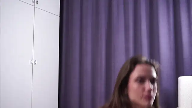 LucieNovembre webcam