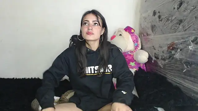 skinny_sweet2411 webcam