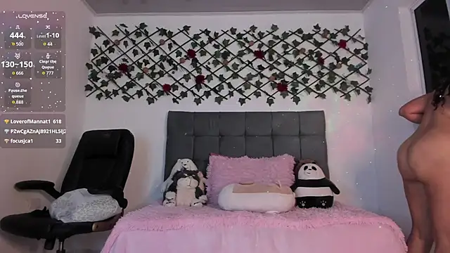 Karly_Closson webcam