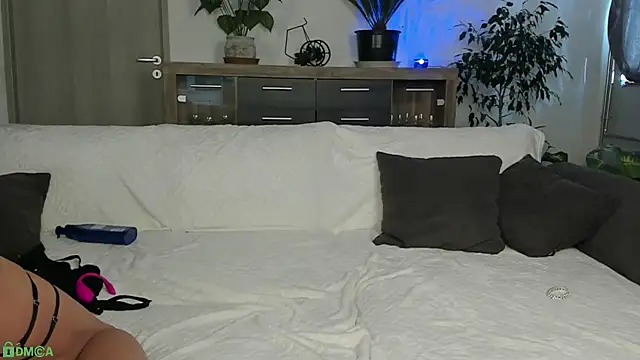 shantallmilf (F mature) - Make me horny