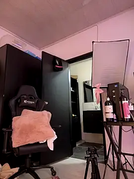 Natural_BIGASS_Nina webcam