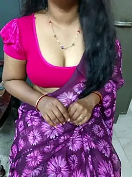Nikitha_telugu