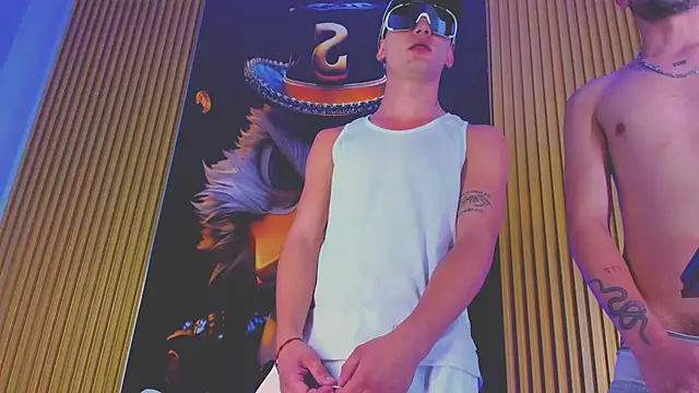 Thegolden_boys webcam