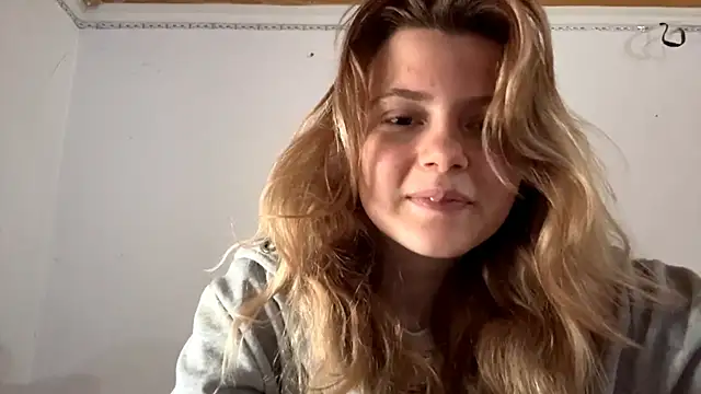 AlanaPostell webcam stripchat model stream image