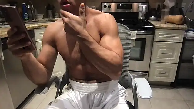 BigGuyMuscle webcam