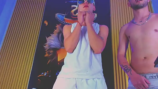 Thegolden_boys webcam