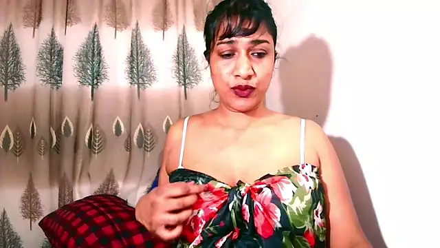 Indian_Erotic69 webcam