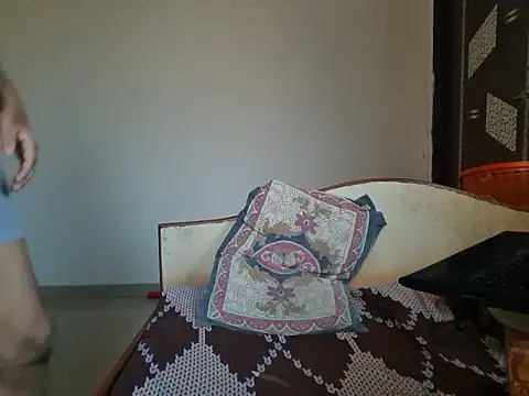 young-hairy-jon webcam