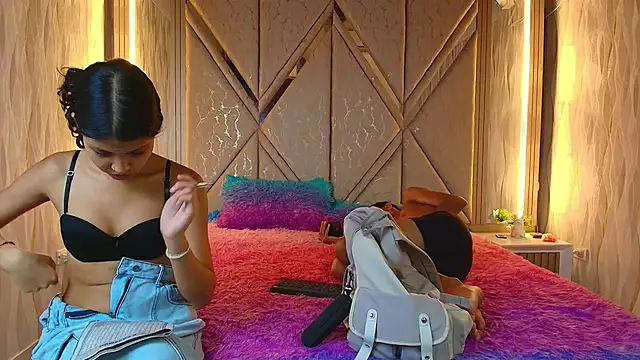 Hotcouple_222 webcam