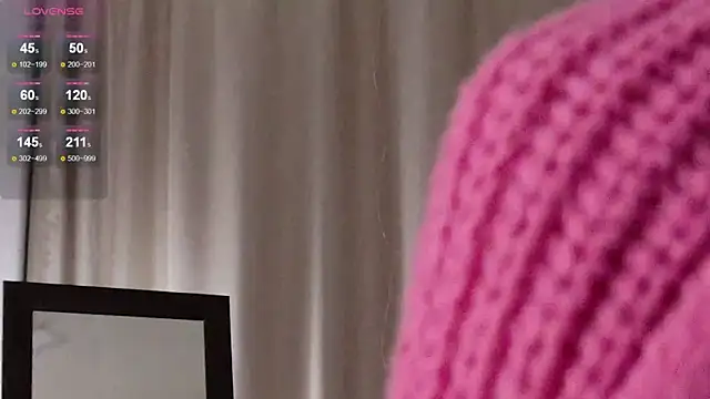 adritvance (F teen) - Show a bubble