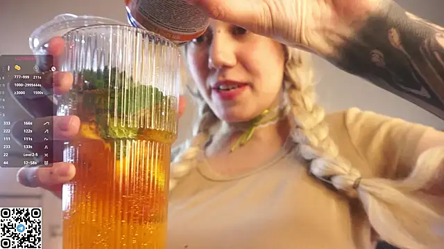 RoxannaCarver webcam