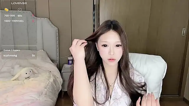 -monica-tina- webcam