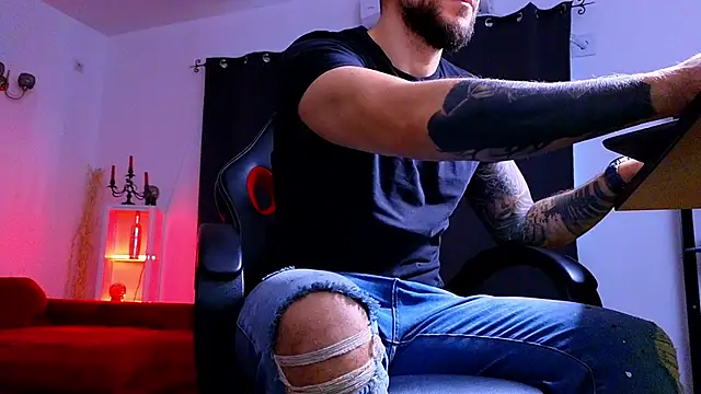 MightyAaron66 webcam