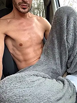 zeefy (M young) - Risky public cum