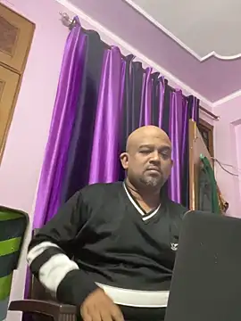 Dick_6inches_Delhi webcam