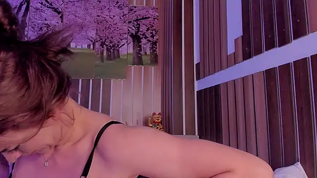 dora_banks - Dora_Banks's free webcam - UK Sex Cams