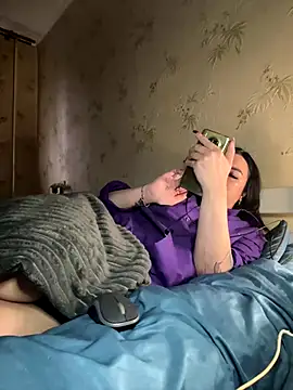 Naughtbaby_2025 webcam