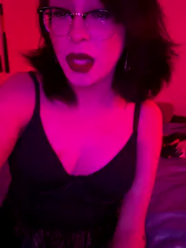 minimonroe - MiniMonroe's free webcam - UK Sex Cams