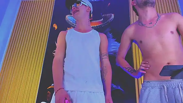 Thegolden_boys webcam