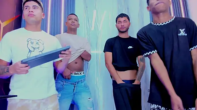 Play_boys_Hot2 webcam