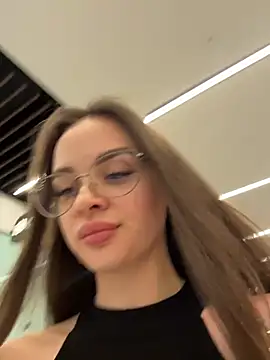 kristirich (F young) - Masturbation+pinch nipples