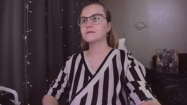 MissBrightShine webcam