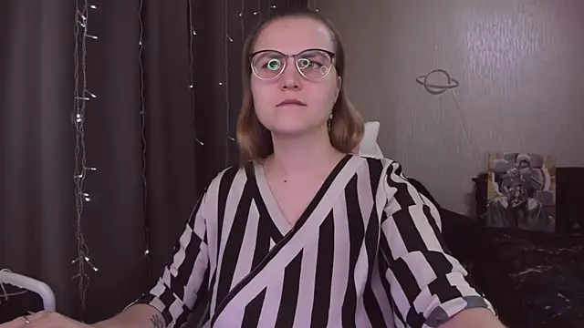 MissBrightShine webcam