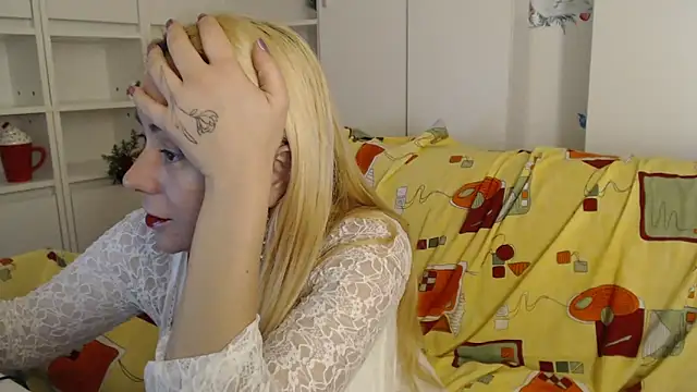 _karolynesyera_ webcam