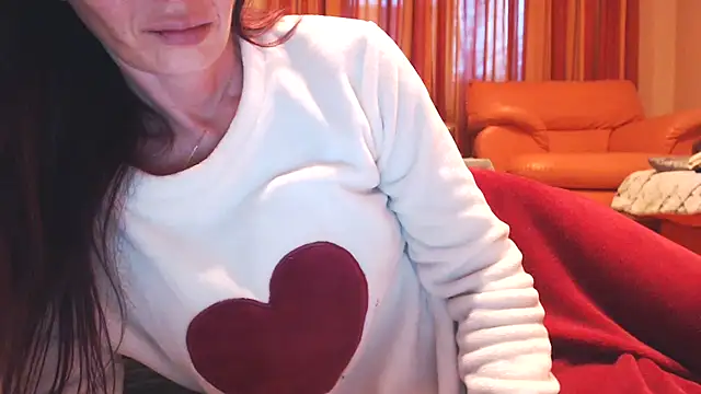 LovelyAndraGirl webcam