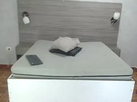 wiltom_ (M young) - I take off my pants and boxers