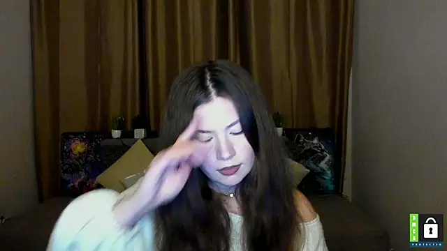 Alicia_redfollow webcam