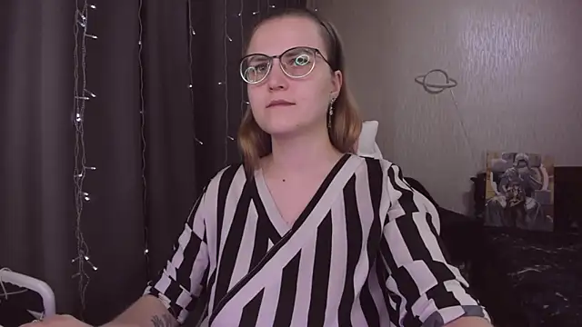 MissBrightShine webcam