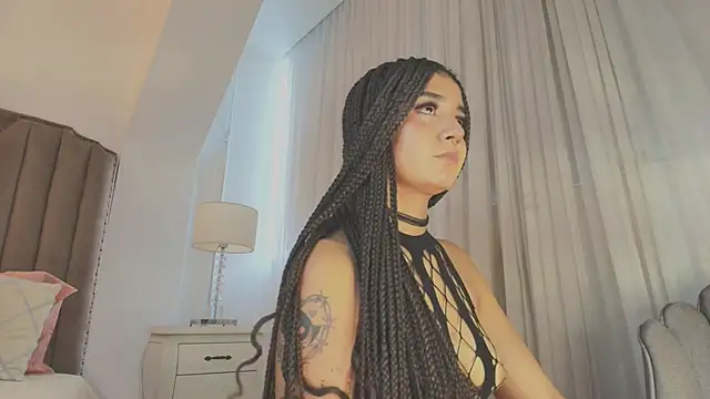 emma_torres__ (F young) - OIL ASS