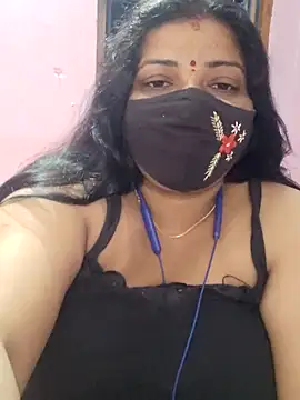 lathikaqueentamil webcam