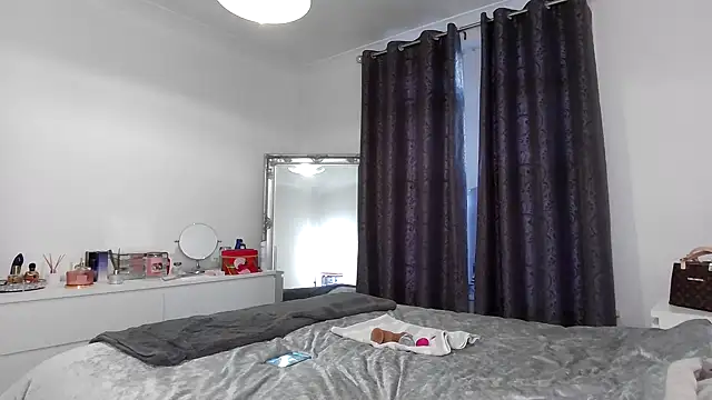 TanyaTaylor45 webcam