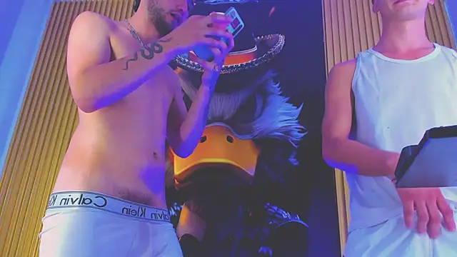 Thegolden_boys webcam