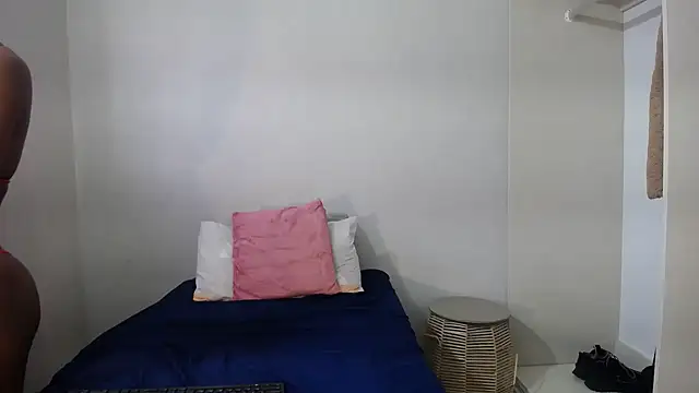 SexySlimMelanin webcam