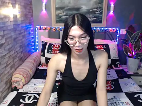 HotNathalie6900 webcam