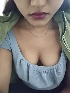 Glowing__queen webcam