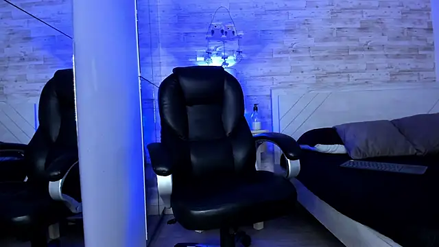 emir_ozan_ (M twink) - play my balls and spit cock