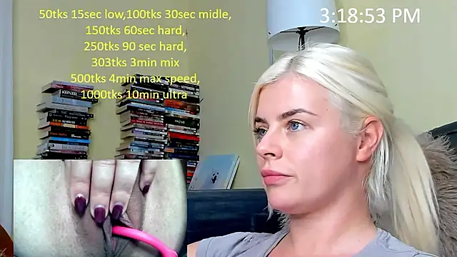 queenofthenighttt webcam